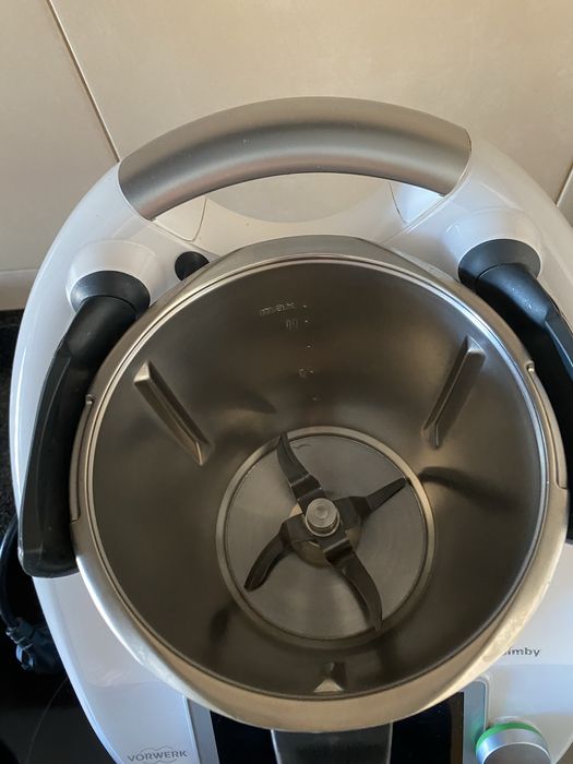 Bimby TM6 em ótimo estado