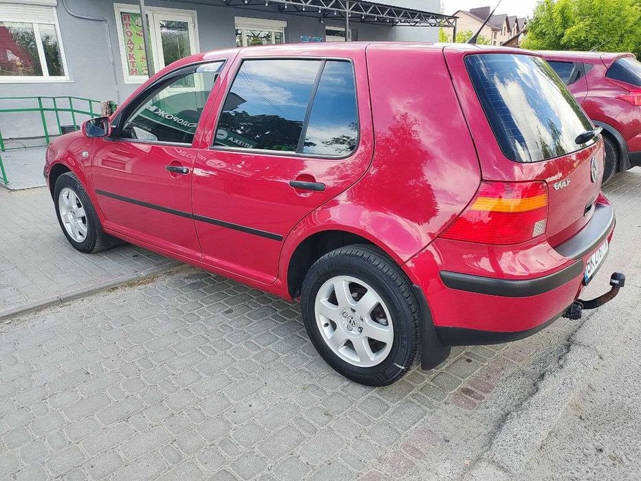 Volkswagen Golf 2003