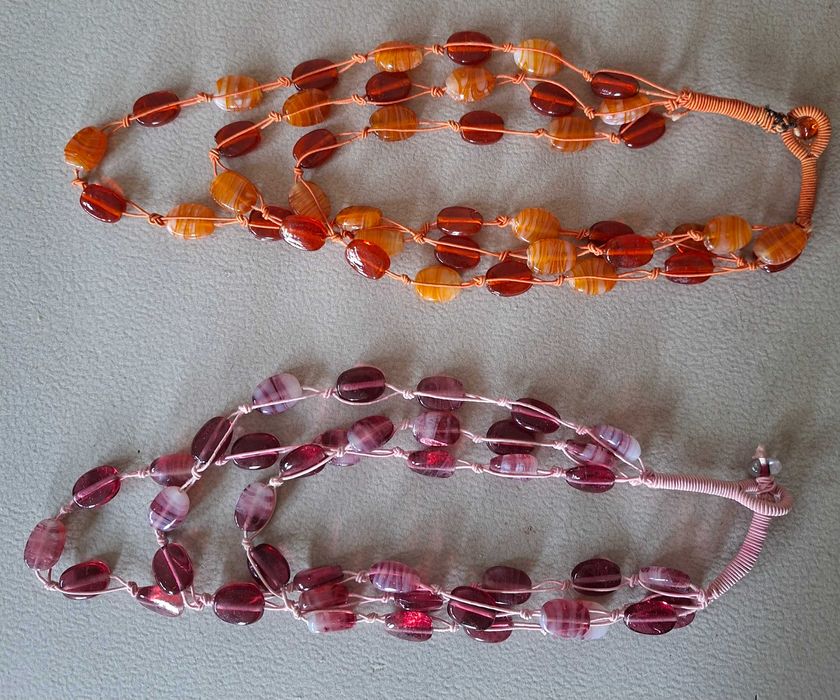 Colares como novos 3 euros cada. O conjunto 20€