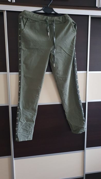 Spodnie damskie w rozm 2 XL  NOWE