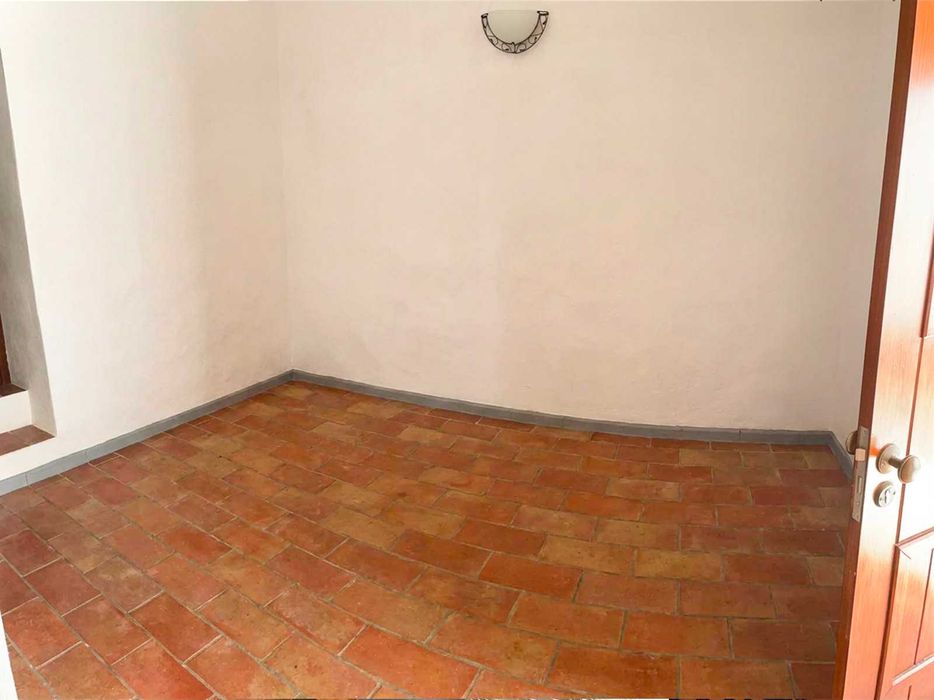 Casa Algarvia Tradicional Renovada + Ruína Reconstruível – Varjota / Loulé – Algarve