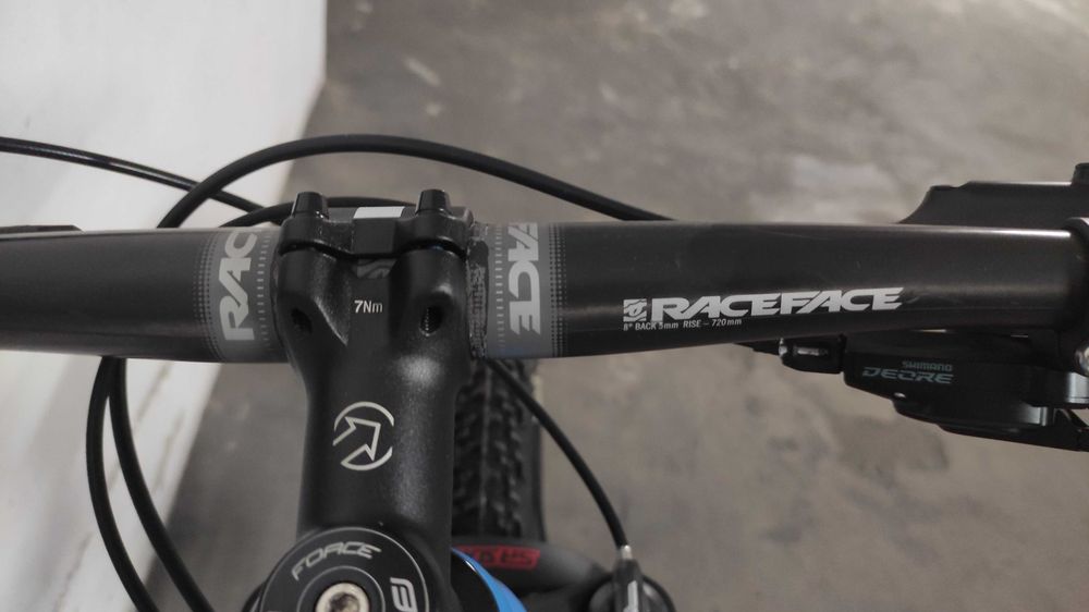 Bergamont Revox Team 29/Troco trotineta