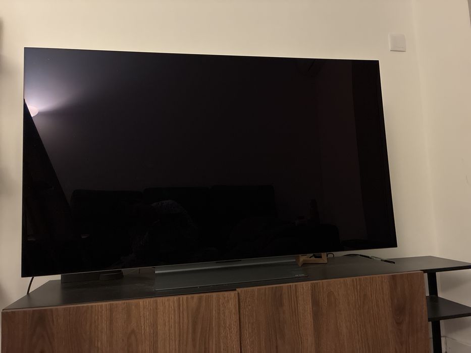 LG C2 OLED 55” .