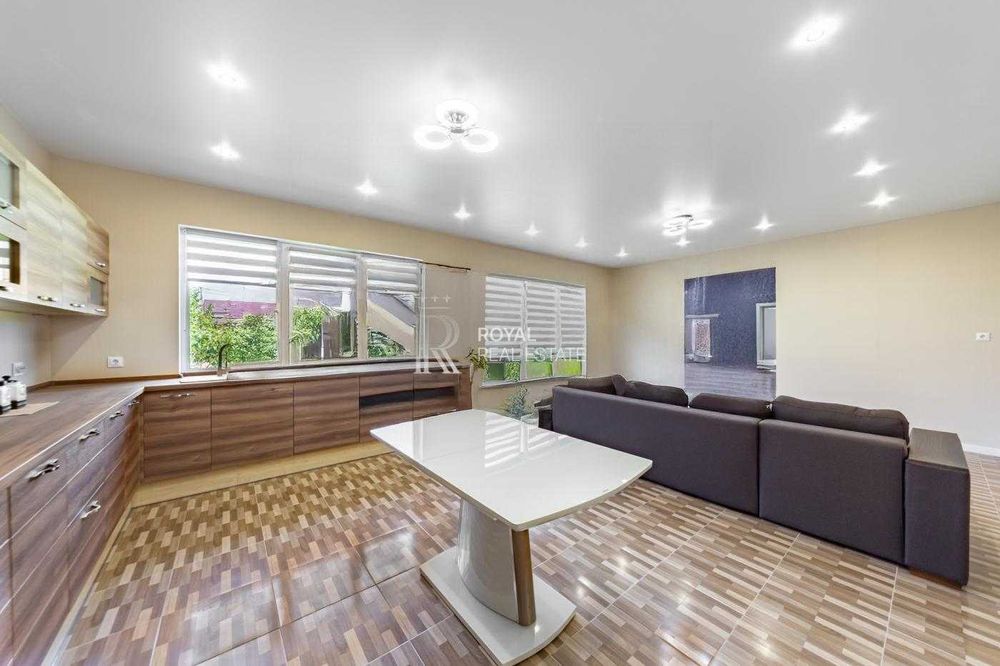 Продаж будинку в Крушинкі закрите котеджне містечко