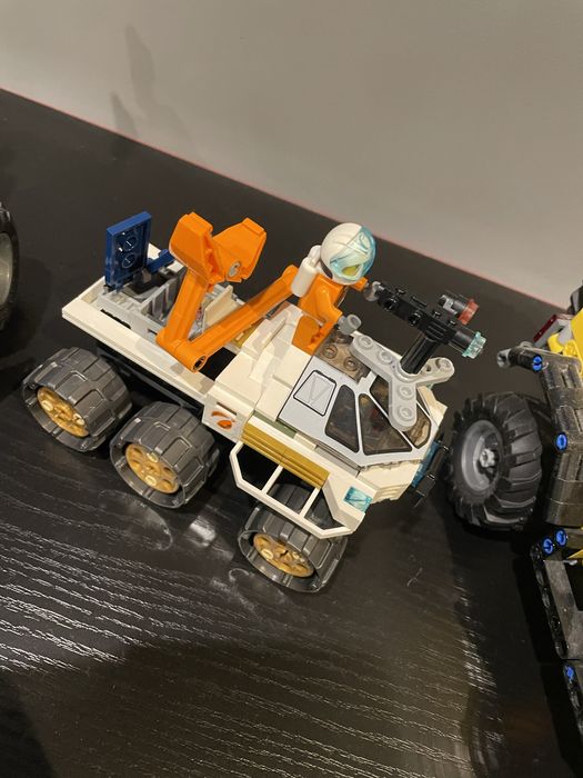 Lego city 60225 uzywany
