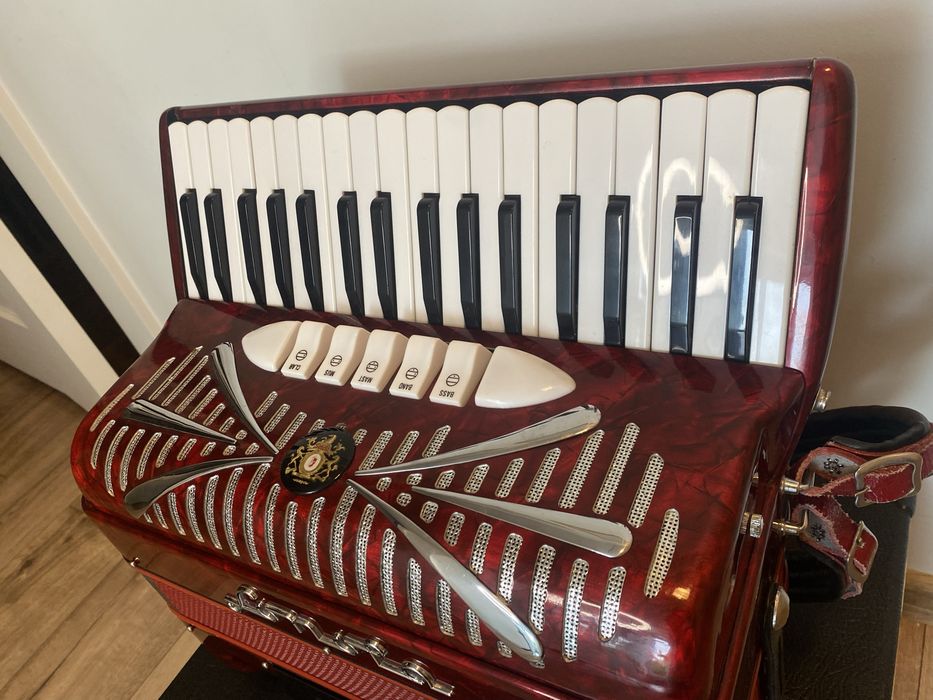 Akordeon sonola 72 basy
