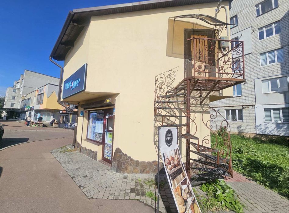 Продам приміщення-магазин у м. Трускавець