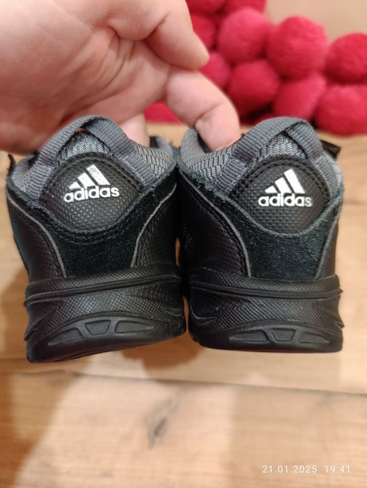 Adidas gore-tex 23