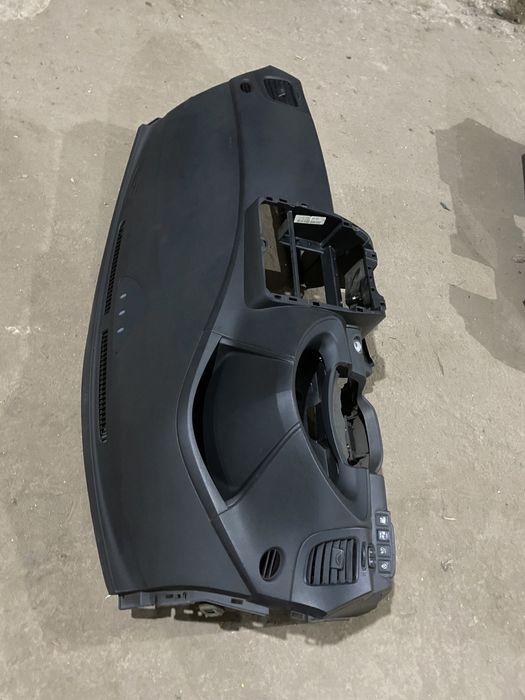 Панель торпеда до Nissan Leaf Ніссан Ліф 11-17