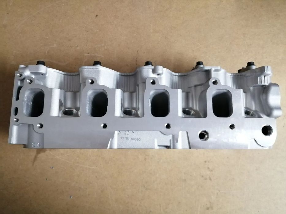 Cabeça Motor 2.0 / 2.2 d/td - Toyota Avensis, Carina e Picnic Corolla