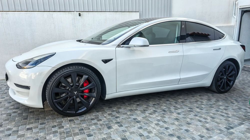 Tesla Model 3 Performance Dual Motor AWD