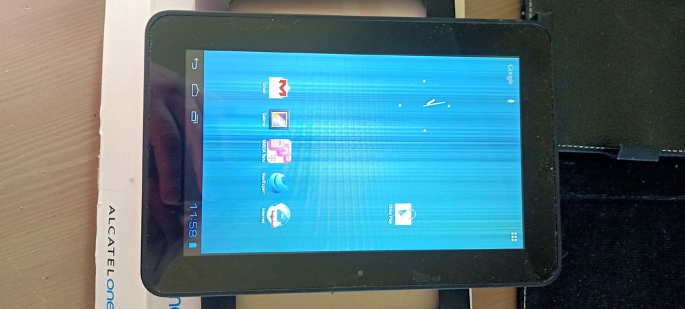 Tablet Alcatel cały zestaw