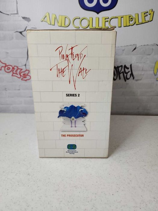 Коллекционная фигурка   Pink floyd The Wall The Prosecutor Series 2