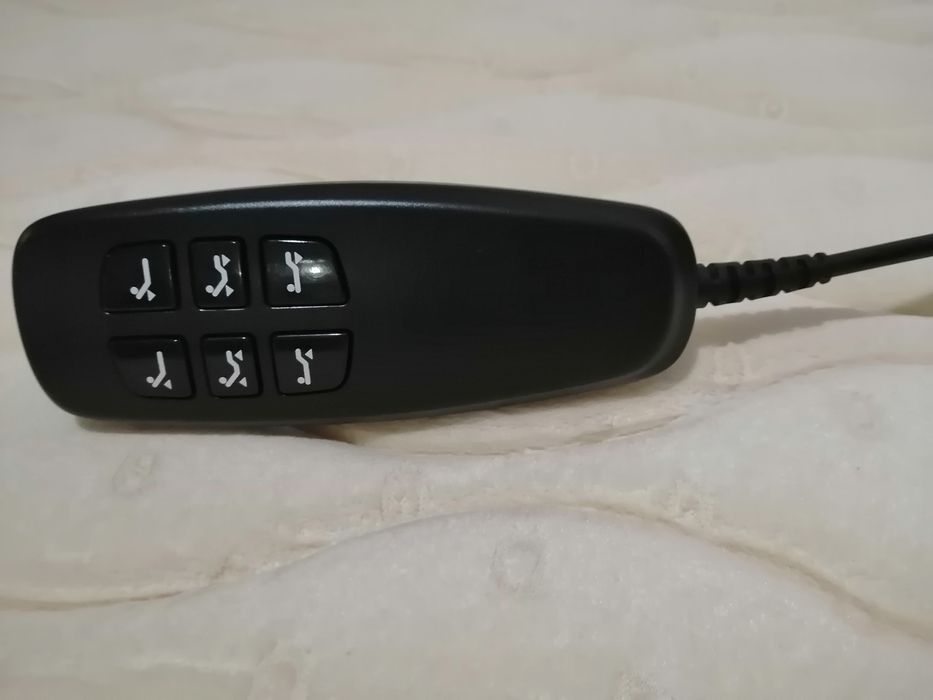 Cama articulada elétrica com comando