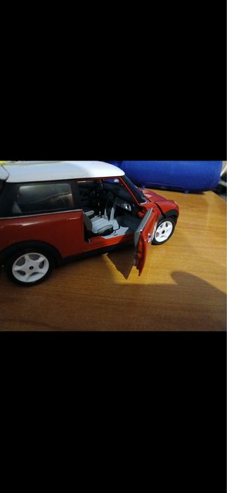 Carro de coleção 1/18 escala