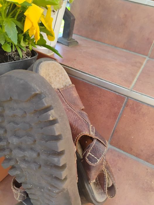 Sandały ze skóry naturalnej 24 wkładka