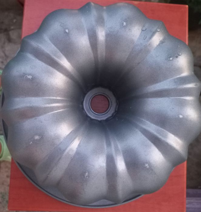 Форма для кексу BergHOFF GEM кругла 23 см