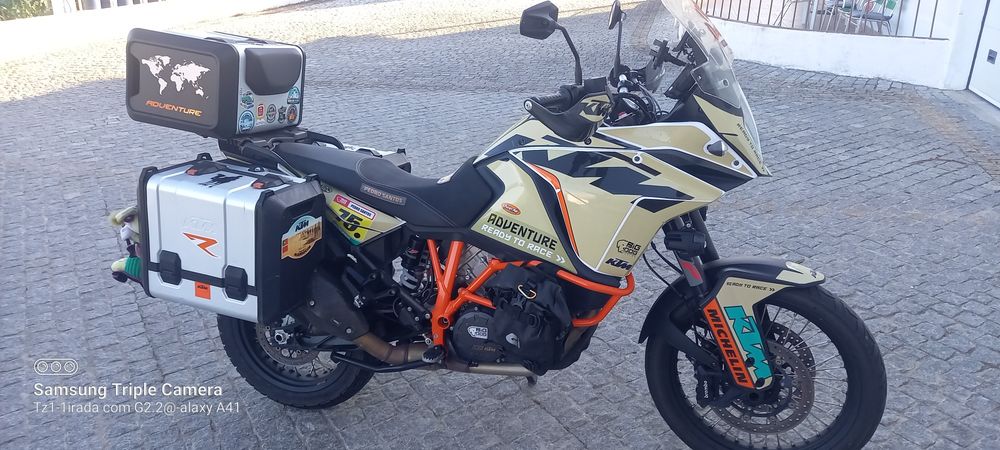 VeKtm adventure 1090r usada