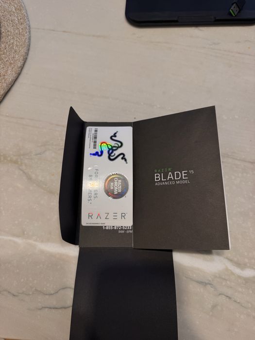 Razer Blade 15 Advanced RTX 3080 / i7 / 32GB RAM / 1TB SSD + akcesoria