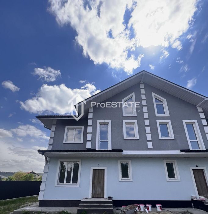 Дуплекс 160 м2 6 соток с. Гнідин Центр продаж без %