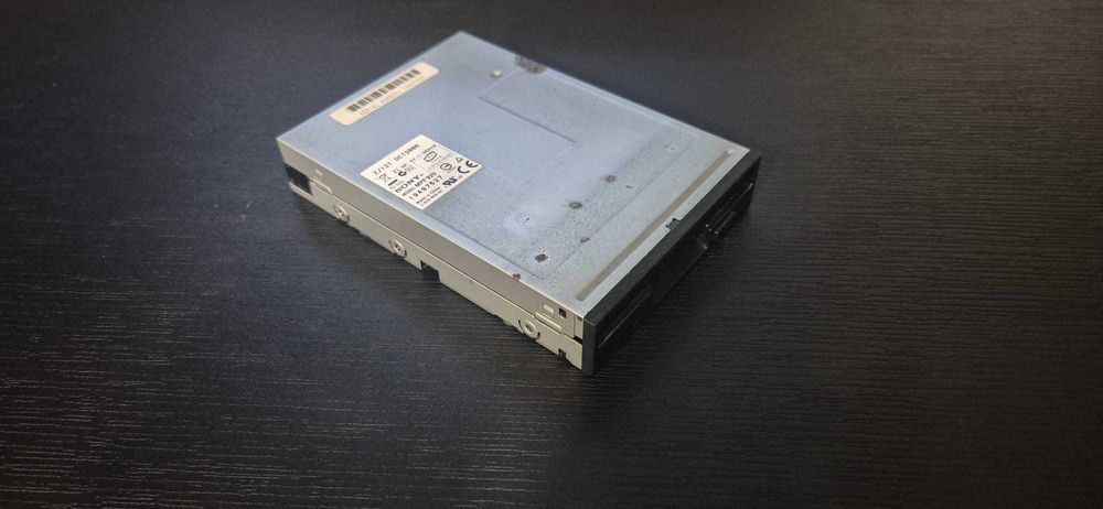 Stacja dyskietek 3,5 cala Sony Floppy disc retro