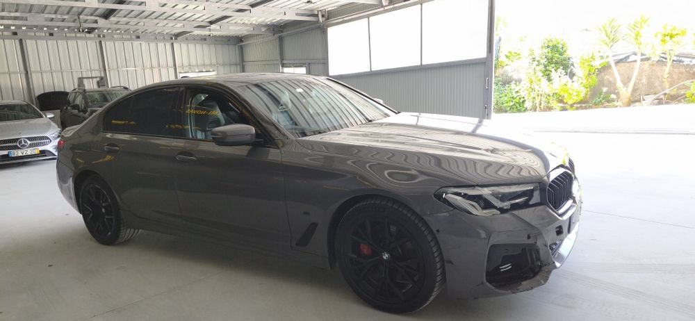 BMW 520d salvado