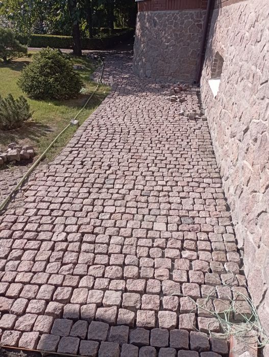 Укладка брусчатки.