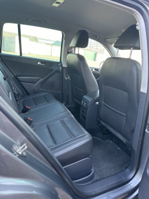 Продаю Volkswagen Tiguan 2012