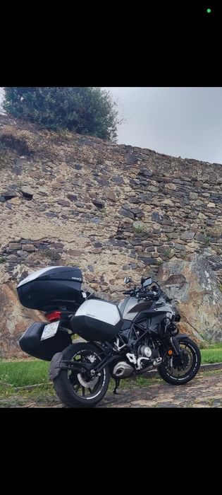 Benelli TRK 502 (2017) – Altamente Equipada (Viagem / Turismo) – Carta A2