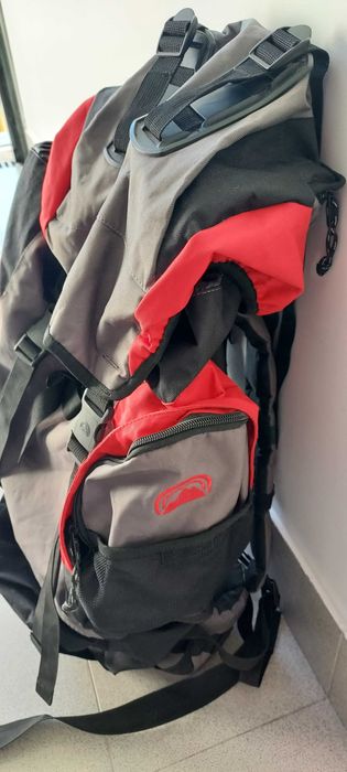 Mochila campismo ou caminhada 65 Litros