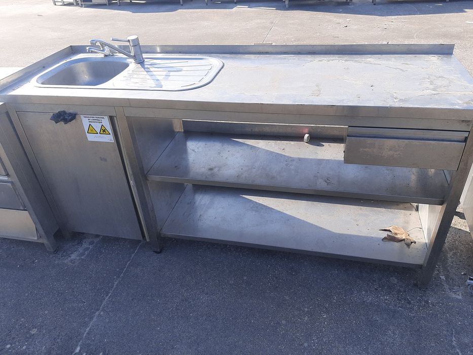 Bancada lava louças cuba esquerda