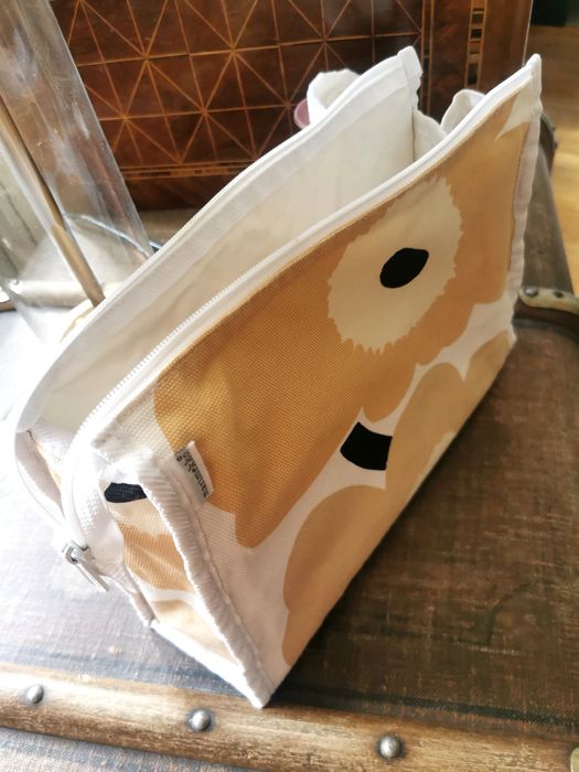 Duża kosmetyczka MARIMEKKO