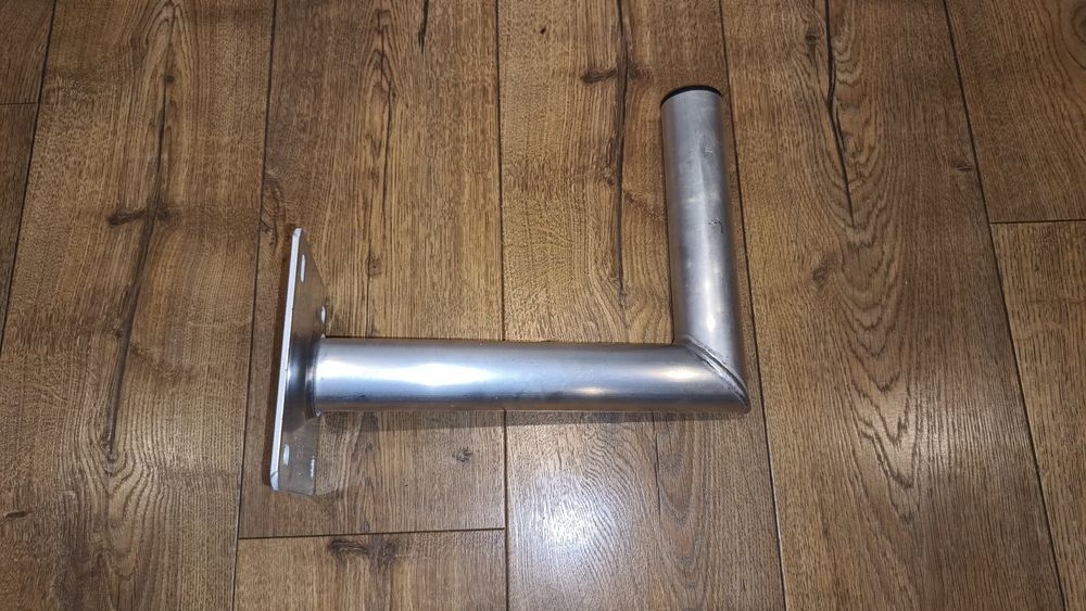 Uchwyt do anteny satelitarnej