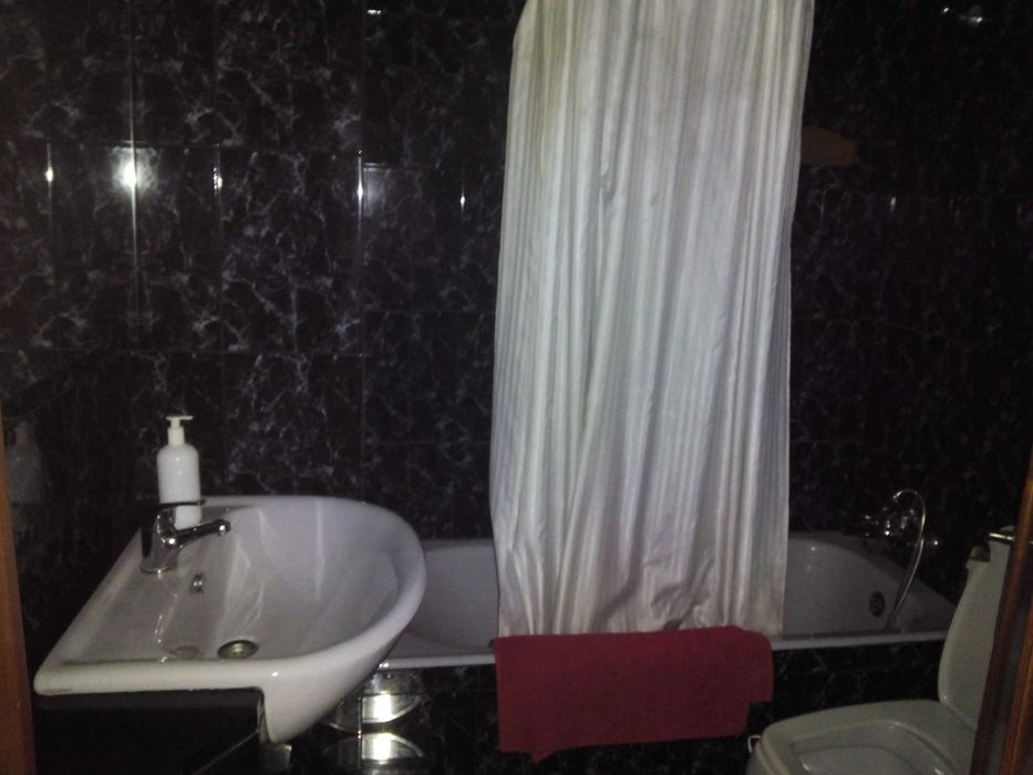 Arrendo T3+1 Monte dos Burgos