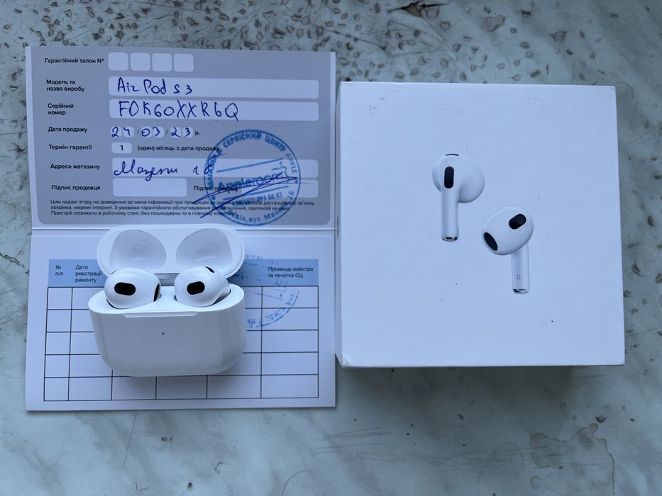 Apple AirPods 3 gen Lighting MPNY3 оригінал - стан нових