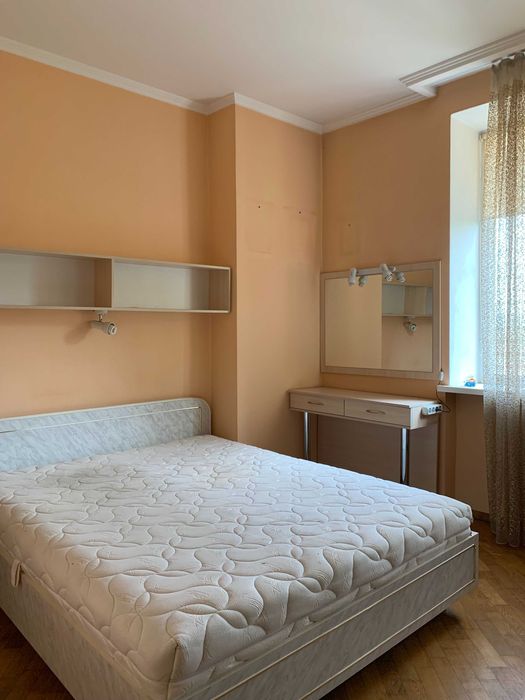 3-кімн. румунський люкс по вул. Гулака-Артемовського