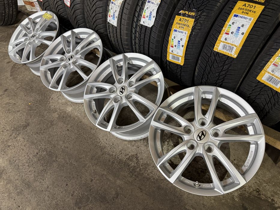 Литі диски кіа хюндай r16 5/114,3 6,5j et50 kia hyundai чудовий стан