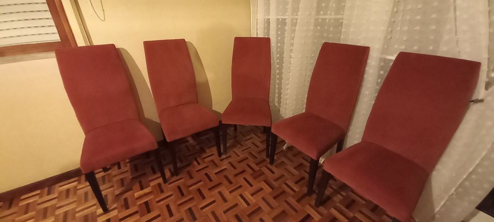 Até  6 Cadeiras 50€ cada