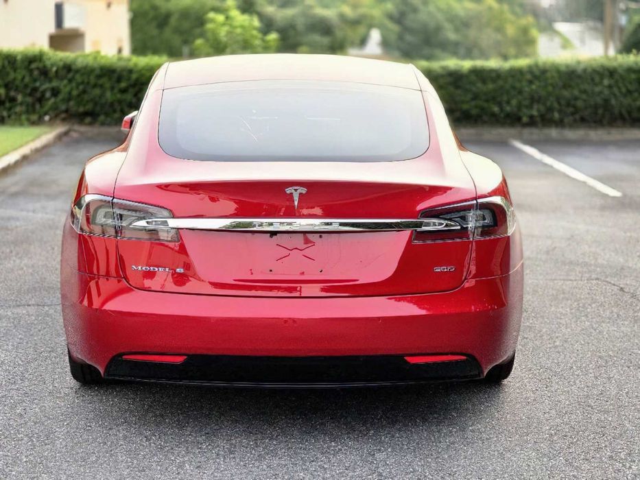 Tesla Model S P100D      2016
