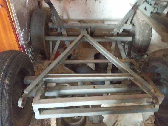 Wóz ciągnikowy na kołach 16x650