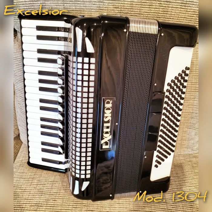 Top - Acordeão italiano Excelsior 96 baixos