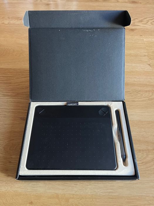 Mesa Digitalizadora - Wacom Intuos Black