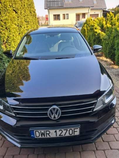 Volkswagen Jetta pierwszy właściciel akumlator ,opony na gwarancji zadbany bezwypadkowy