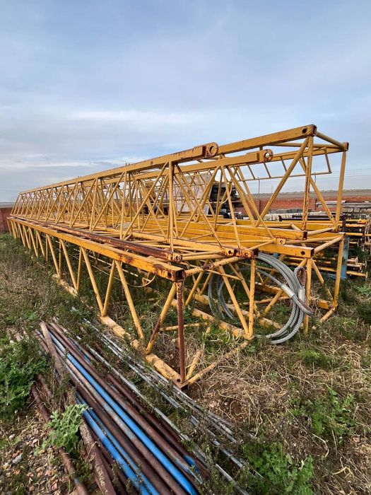 Grua SOIMA Modelo City ( 33m Lança 800 Kgs )