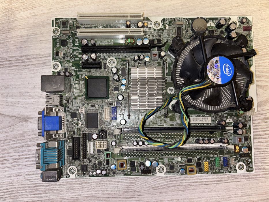 Материнская плата 775 сокет процессор кулер и оперативная память