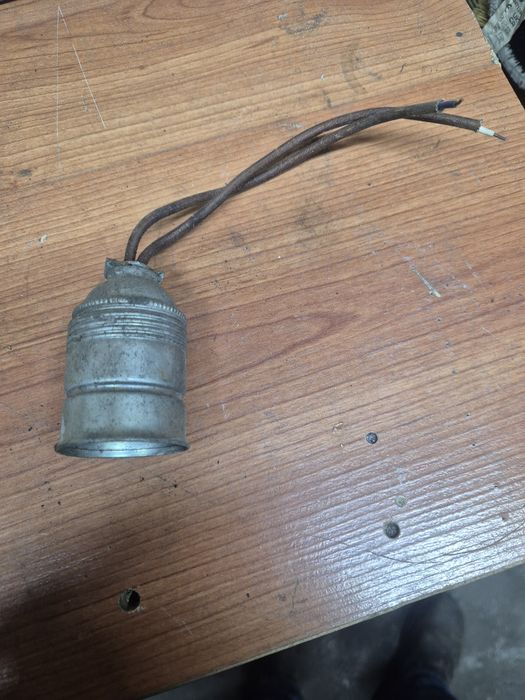 Stara PRL ocynkowana oprawa E27