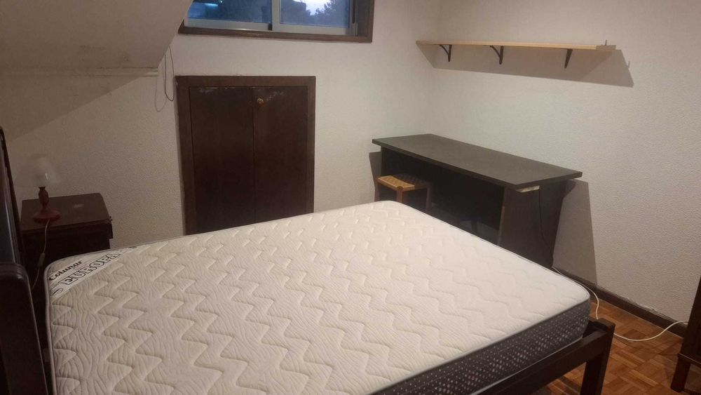 Alugo quarto na zona de Campanha