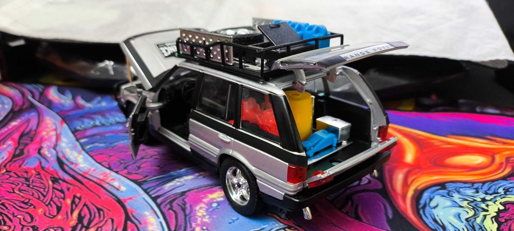 Модель Range Rover Land Rover 2001 1/24 Bburago Experience