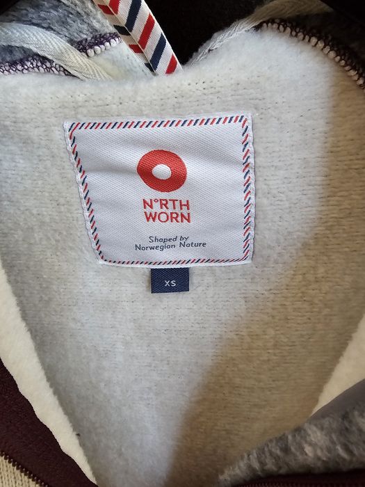 Piękna bluza North Worn XS