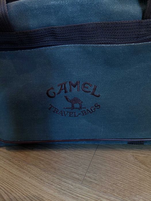 Mocna torba podróżna .